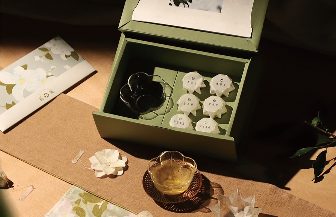 Featured image for “*賀**本系學生楊雅薰、張于芸、范綱穎作品《椿曉》勇奪2025 A+文化資產創意獎A+特別獎”